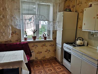 квартира за адресою Київ, Каштанова вул., 8-А