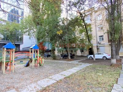 квартира по адресу Киев, Резницкая ул., 11