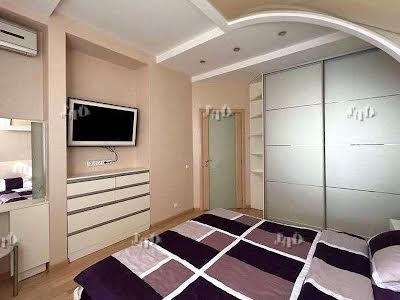 квартира за адресою Вишгородська вул., 42/2