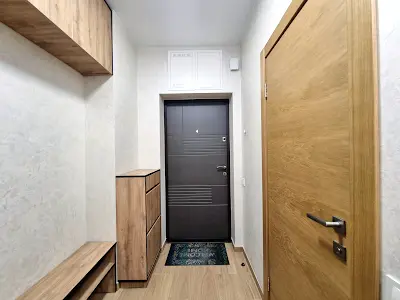 квартира за адресою Любомира Гузара просп. (Космонавта Комарова), 15а