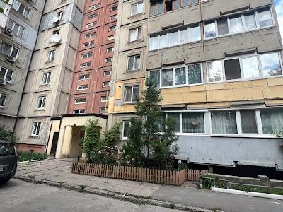 квартира за адресою смт. Пісочин, Набережний в'їзд, 1