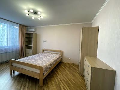 квартира по адресу Бориса Гмыри ул., 2