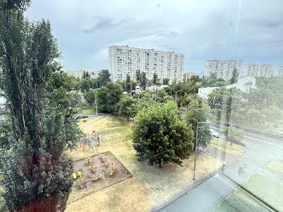квартира по адресу Амвросия Бучмы бульв., 8