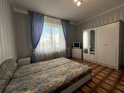 квартира по адресу Анны Ахматовой ул., 18