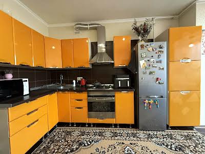 квартира за адресою Лесі Українки вул., 19