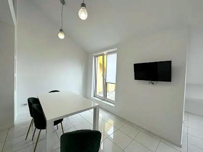квартира за адресою Регенераторна вул., 4 к15