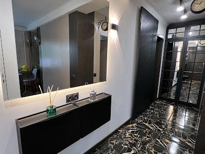 квартира за адресою Будівельників вул., 9