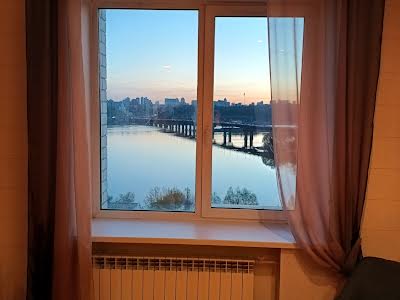 квартира за адресою Павла Тичини просп., 2