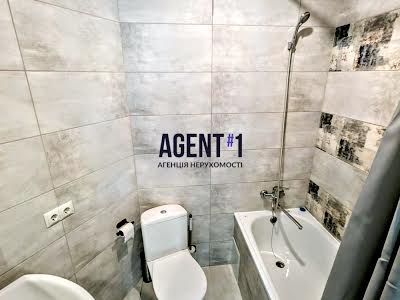 квартира за адресою Садова вул., 51В