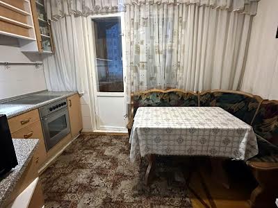 квартира за адресою Драгоманова вул., 3-В