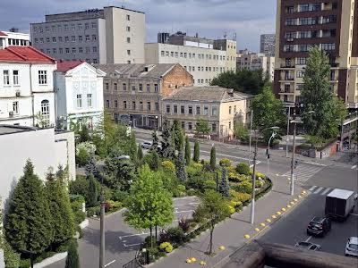 квартира за адресою Гоголівська вул., 15