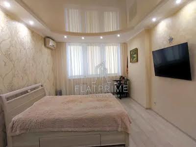 квартира по адресу Ревуцкого ул., 7-В