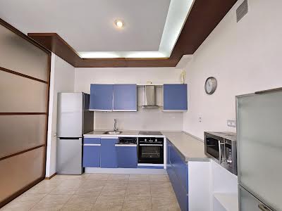 квартира за адресою Панаса Мирного вул., 8