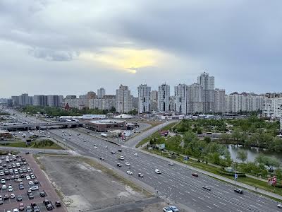 квартира по адресу Александра Мишуги ул., 2