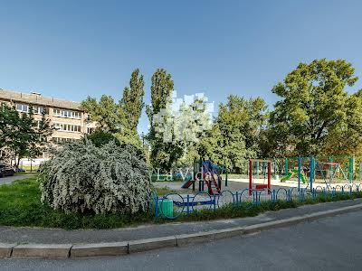 квартира за адресою Райдужна вул., 59Б