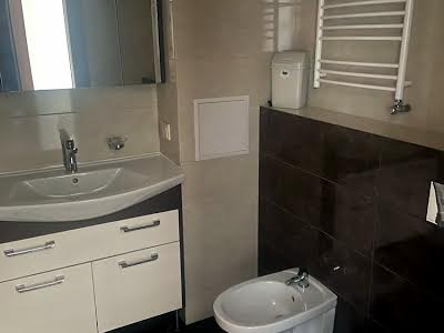 квартира за адресою Авіаконструктора Ігоря Сікорського вул. (Танкова), 4Г
