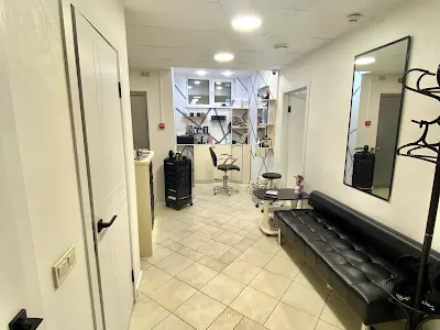комерційна за адресою Сім'ї Кульженків вул. (Петра Дегтяренка), 35