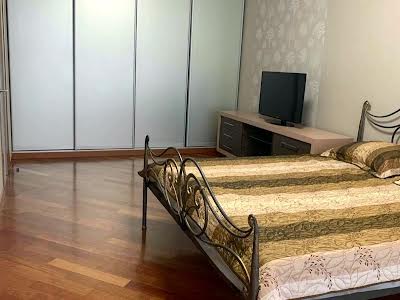 квартира за адресою Дмитрівська вул., 82