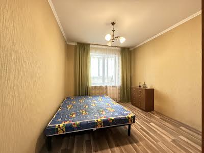 квартира по адресу Киев, Александра Мишуги ул., 3