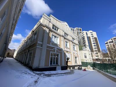 коммерческая по адресу Златоустовская ул., 23