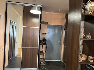 квартира по адресу Анны Ахматовой ул., 13-Д