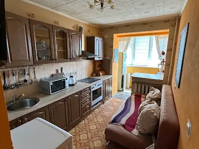 квартира за адресою Вахтанга Кікабідзе вул. (Булгакова), 18