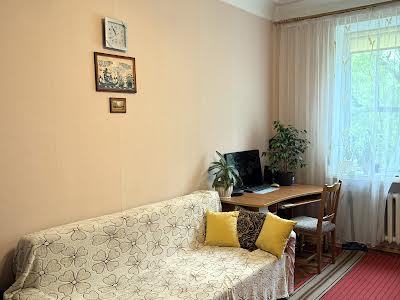 квартира за адресою Князів Острозьких вул. (Московська), 39