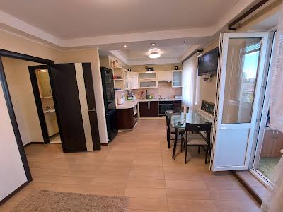квартира за адресою Преображенська вул. (Івана Клименка), 21