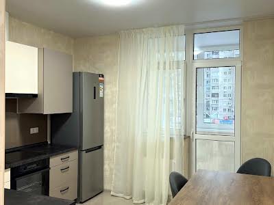 квартира по адресу Ревуцкого ул., 40-Б