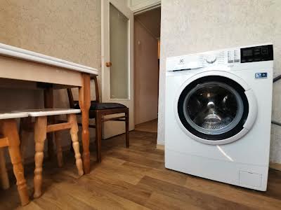 квартира за адресою Київ, Прирічна вул., 19