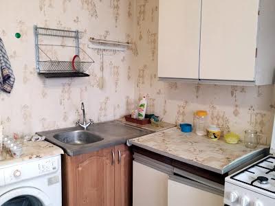 квартира за адресою Ореста Левицького вул. (Академіка Курчатова), 21