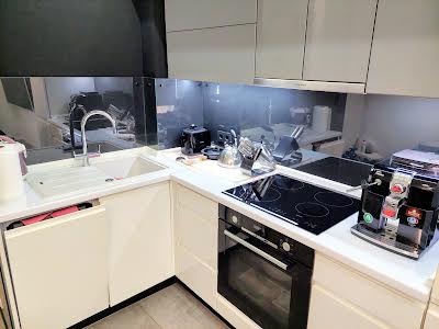 квартира за адресою Регенераторна вул., 4 к14