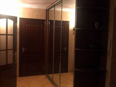 квартира за адресою Степана Рудницького вул. (Академіка Вільямса), 11