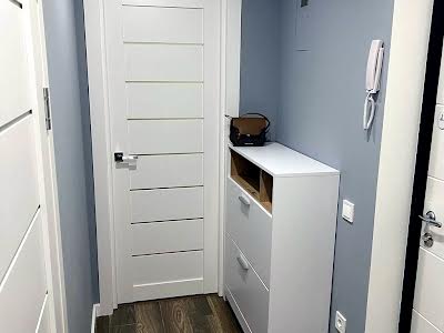 квартира за адресою Космічна вул., 5