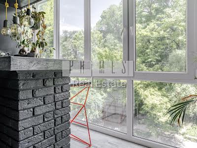 квартира по адресу Василия Тютюнника ул. (Анрі Барбюса), 5-Б