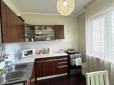 квартира за адресою Академіка Глушкова просп., 41
