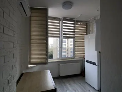 квартира за адресою Братська вул., 12