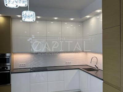 квартира за адресою Олександра Кониського вул., 44