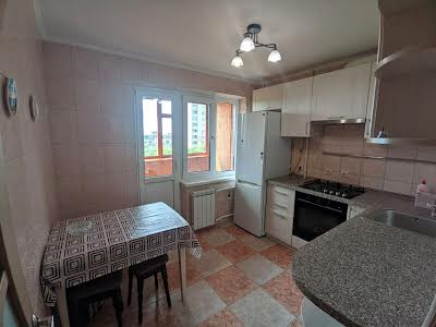 квартира за адресою Гната Юри вул., 14-В