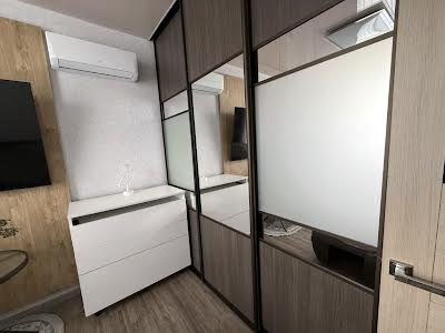 квартира по адресу с. Софиевская борщаговка, Соборная ул., 103
