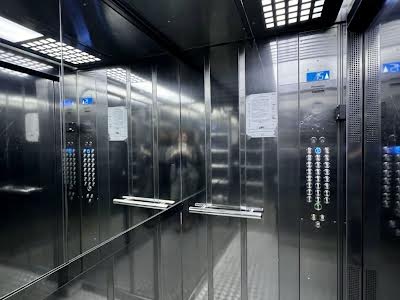 квартира за адресою Софії Русової вул., 7-А
