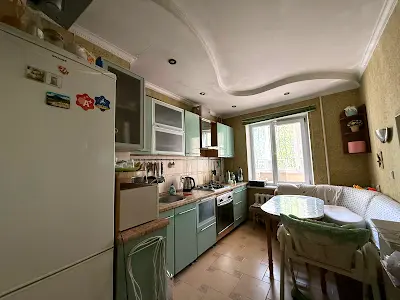 квартира за адресою Паркова вул., 76
