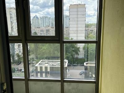 квартира за адресою Патріарха Мстислава Скрипника вул., 40