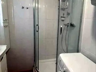 квартира за адресою Ревуцького вул., 21