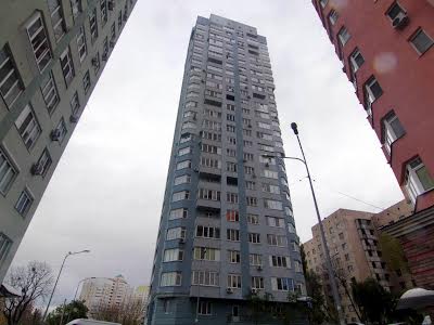 квартира за адресою Феодосійська вул., 3-В
