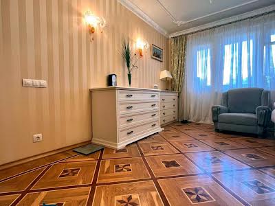 квартира по адресу Людвига Свободы просп., 58