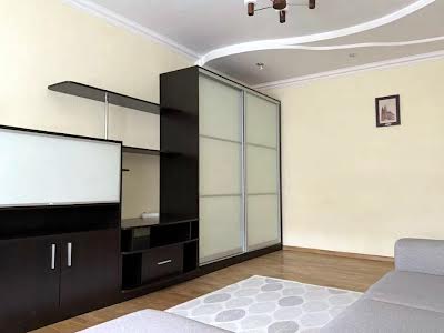 квартира по адресу Героев Днепра ул., 75