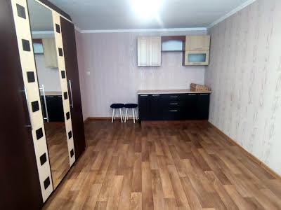 квартира по адресу Роганская ул., 152
