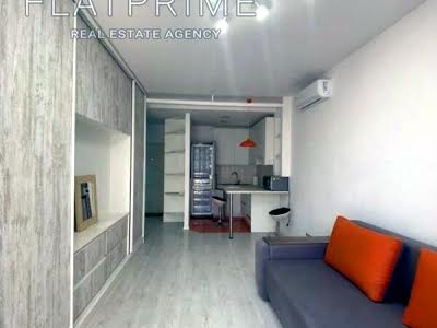 квартира за адресою Регенераторна вул., 4 к4