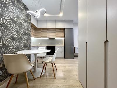 квартира за адресою Салютна вул., 2к6